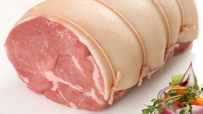 pork shoulder roast with crackling