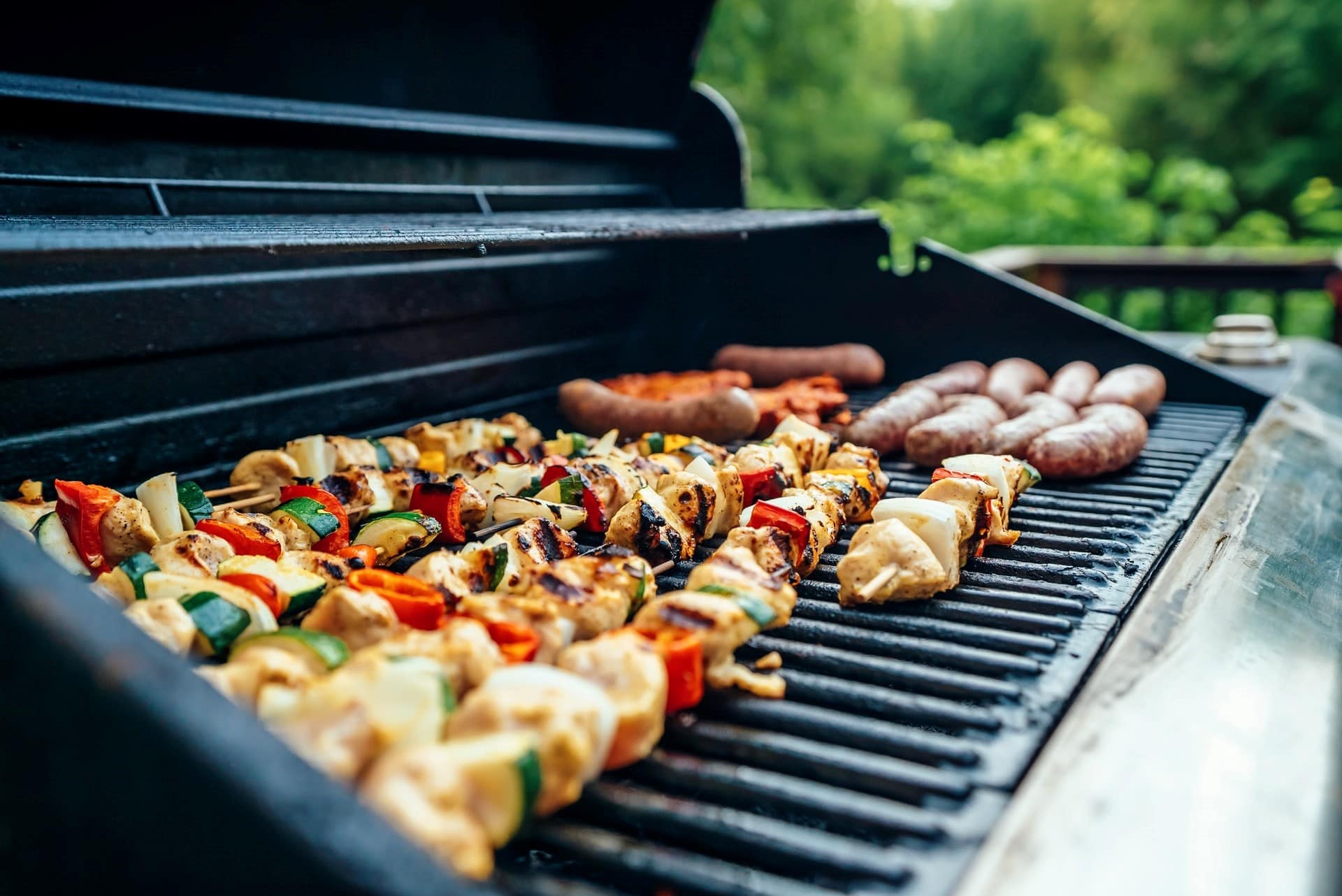 5 Quick Tips in Grilling Meat for Your Outdoor BBQ
